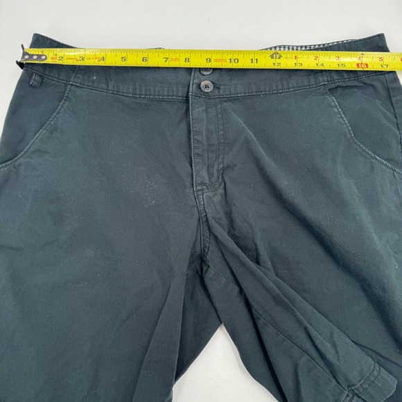 Columbia Women's Black Casual Shorts‎ Size 14 Outdoor Hiking Utility Gorpcore - Picture 3 of 12